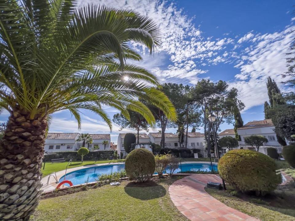 Penthouse On The Golden Mile Marbella Bagian luar foto