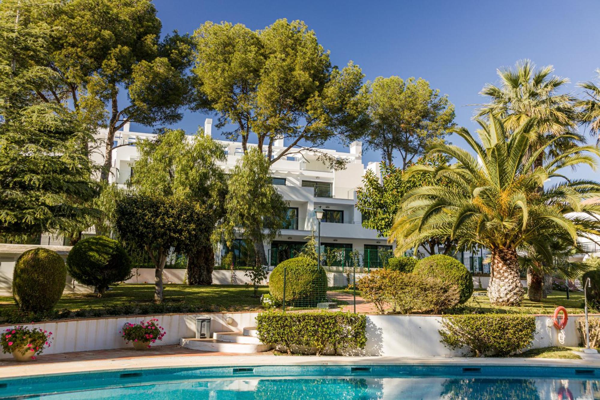Penthouse On The Golden Mile Marbella Bagian luar foto