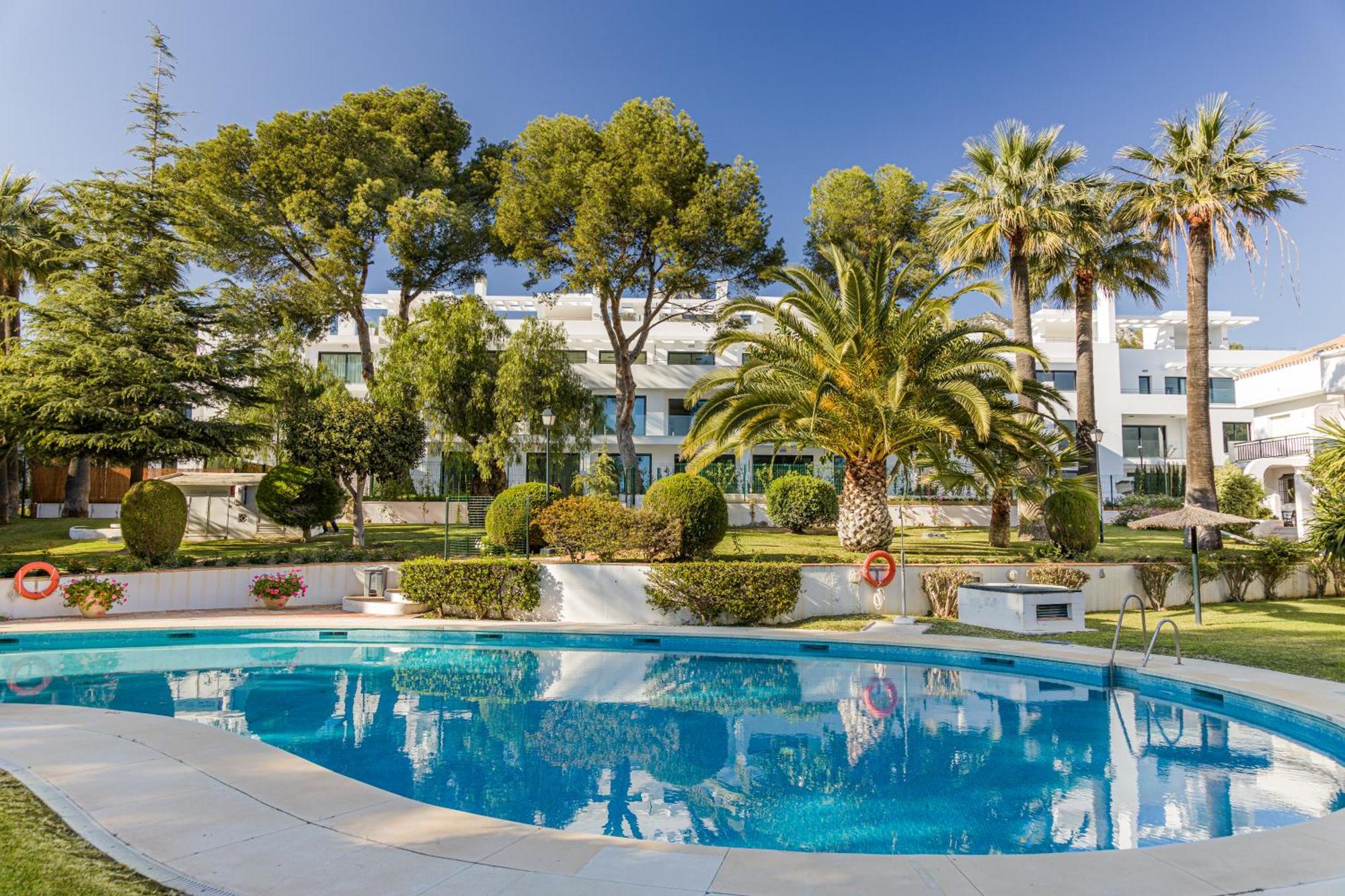 Penthouse On The Golden Mile Apartment Marbella Bagian luar foto