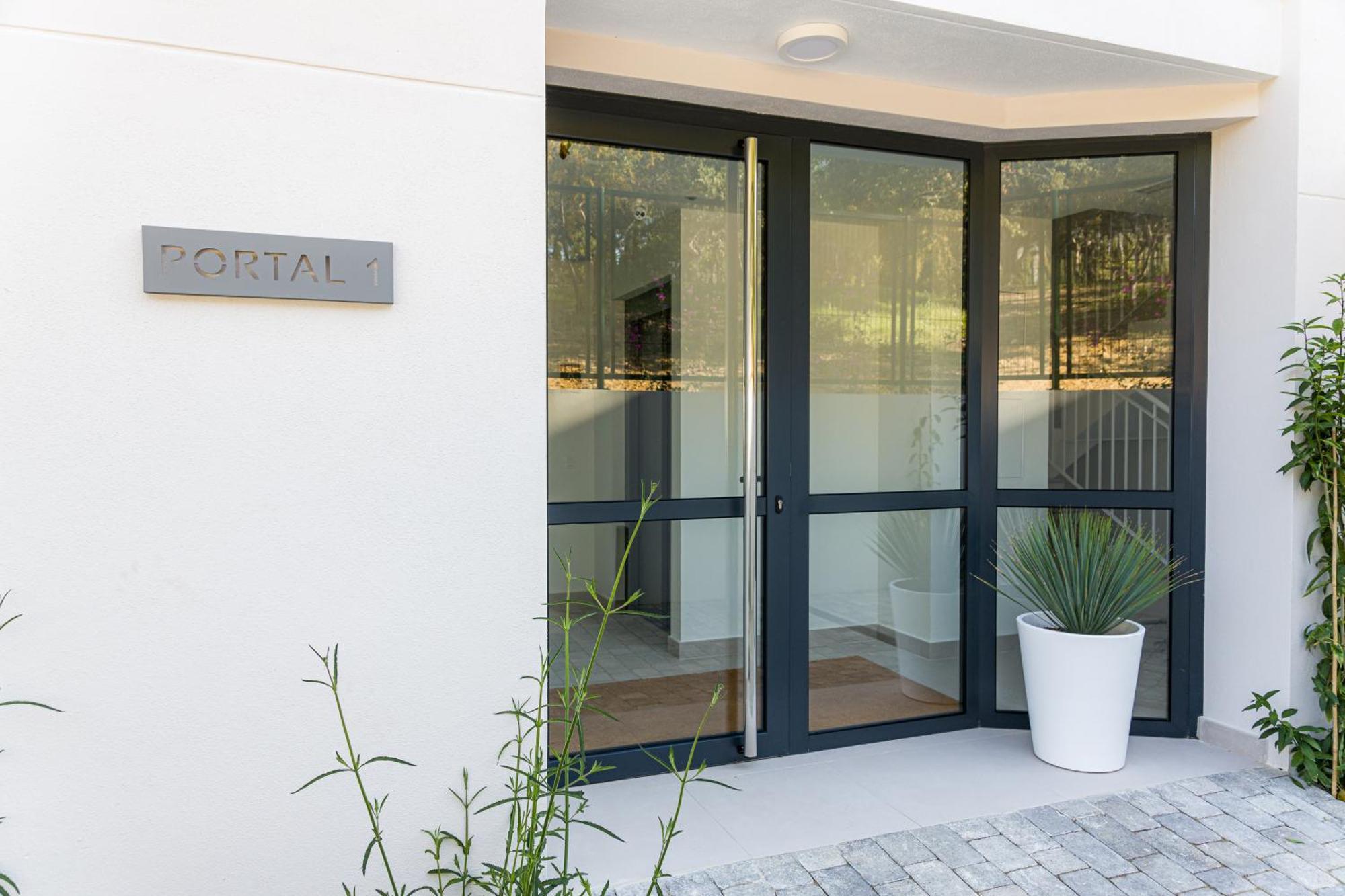 Penthouse On The Golden Mile Marbella Bagian luar foto