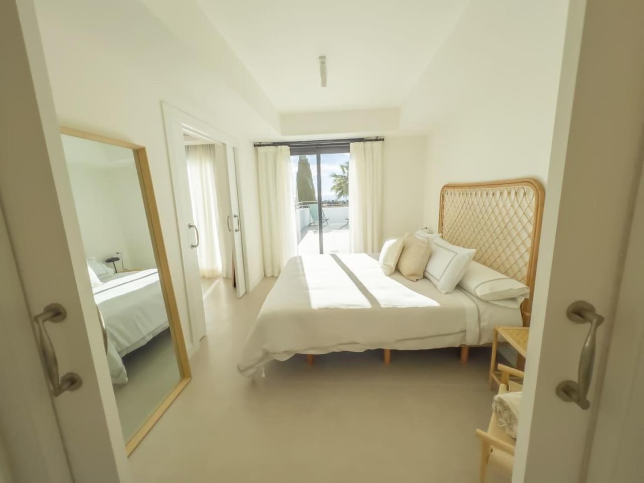 Penthouse On The Golden Mile Marbella Bagian luar foto