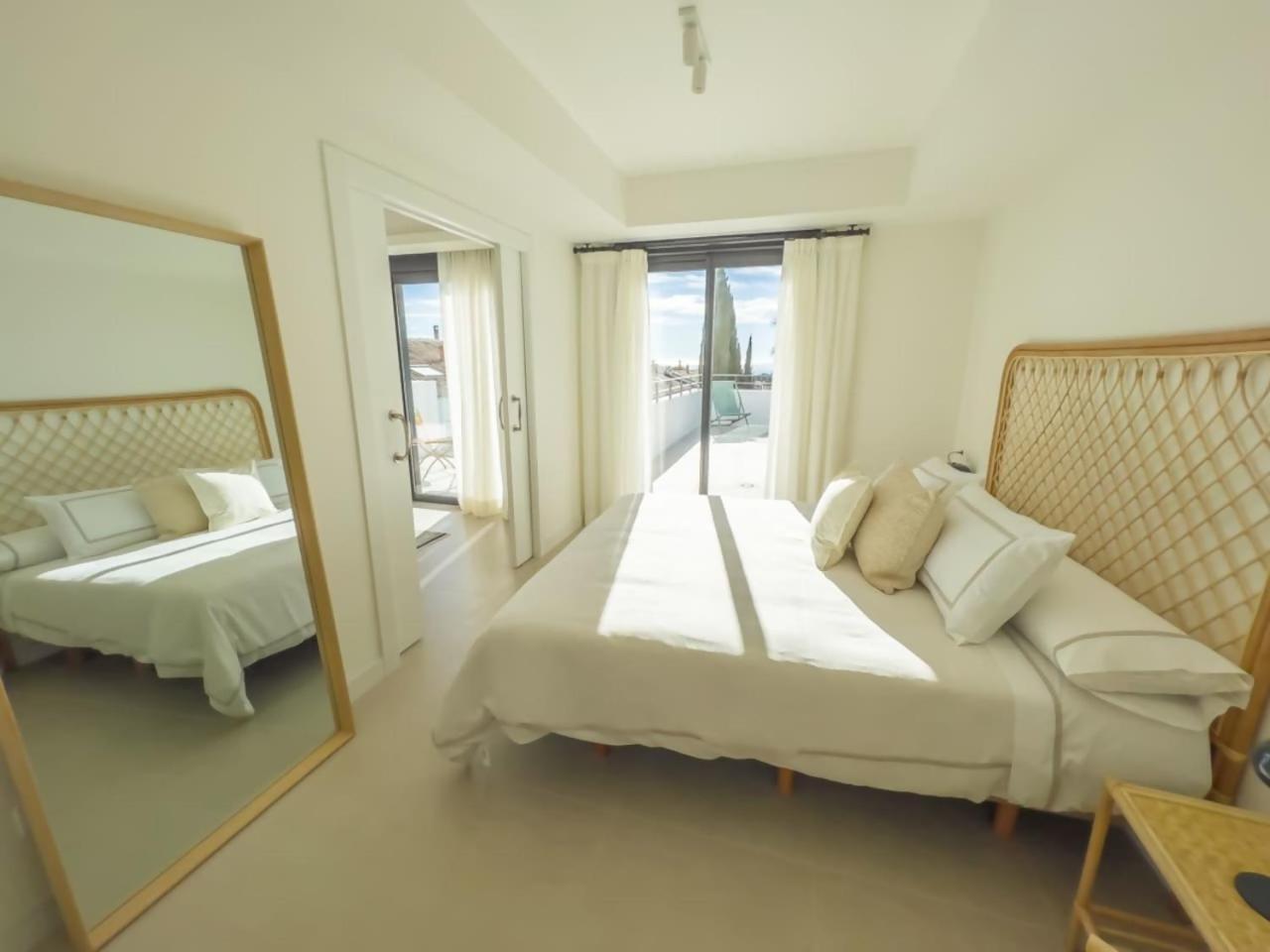 Penthouse On The Golden Mile Marbella Bagian luar foto