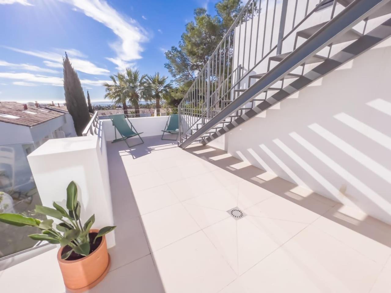 Penthouse On The Golden Mile Marbella Bagian luar foto